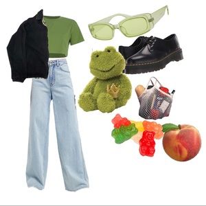 GREEN CROP TOP WITH FAIRY LOGO 🧚